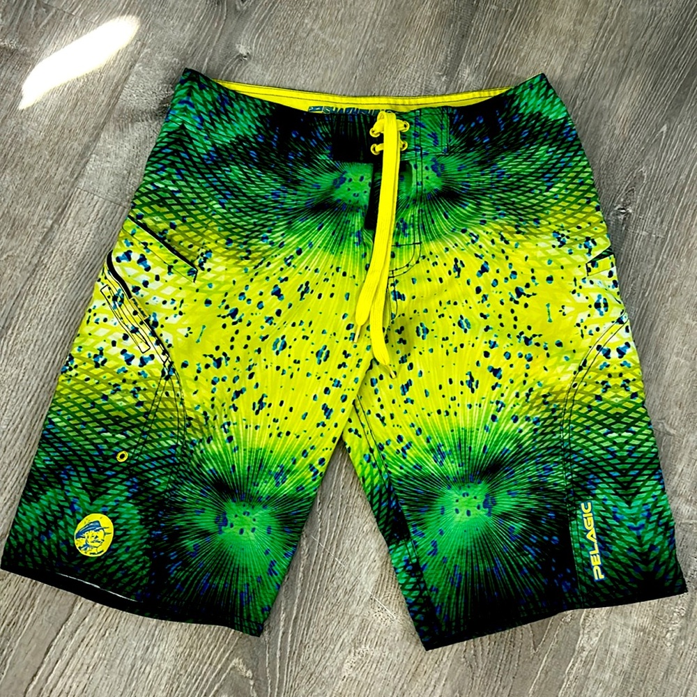 Pelagic sharkskin swim — men’s dorado board shorts swim trunks size 32